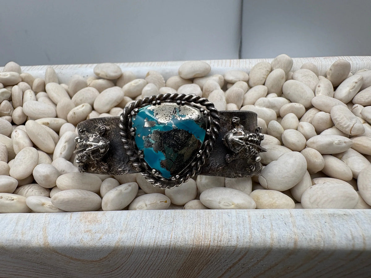 Western Bearded Dragon Cuff