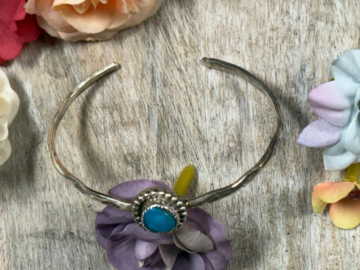 Dainty Kingman Cuff size 7