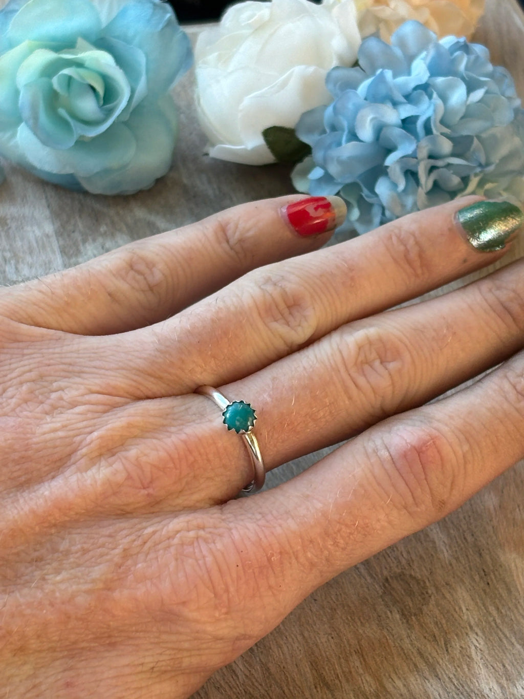 Dainty Kingman Ring Size 8